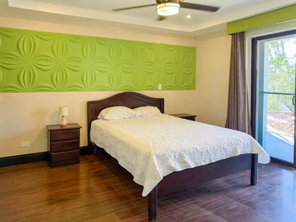 Venta de amplio apartamento en Brasil de Mora – Santa Ana