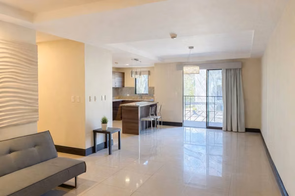 Venta de amplio apartamento en Brasil de Mora – Santa Ana