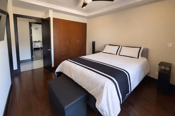 Venta de amplio apartamento en Brasil de Mora – Santa Ana