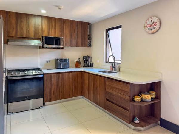 Venta de amplio apartamento en Brasil de Mora – Santa Ana