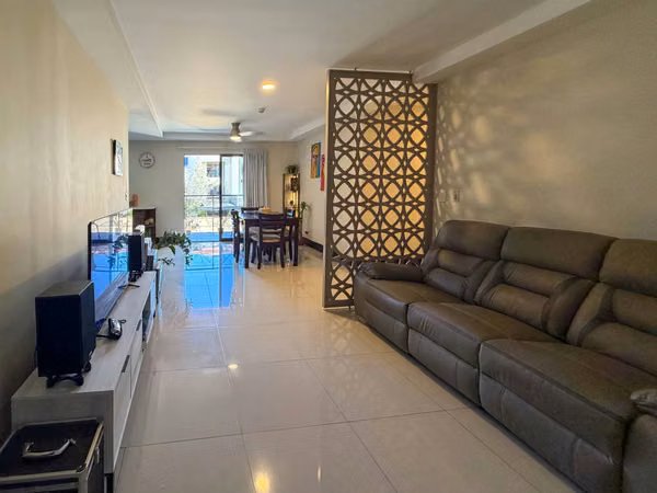 Venta de amplio apartamento en Brasil de Mora – Santa Ana