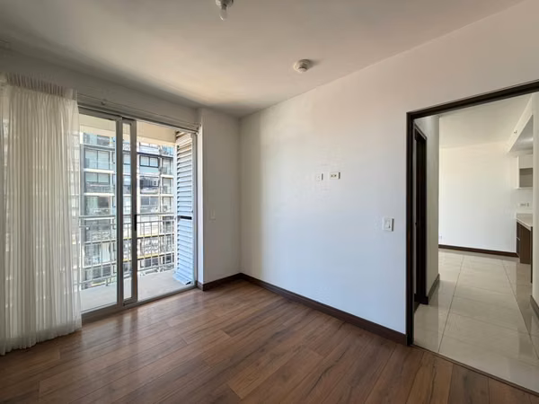 SE VENDE EN NUNCIATURA FLATS APARTAMENTO CON PARQUEO, BODEGA Y LINEA BLANCA