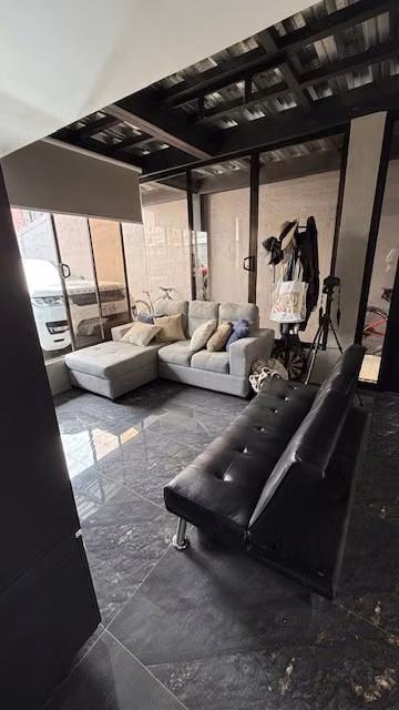 Casa en venta en Desamparados - Independiente -2 niveles -moderna