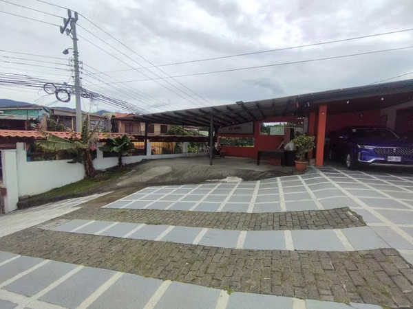 Property sale with House + Apartment + Patio San Pablo Heredia