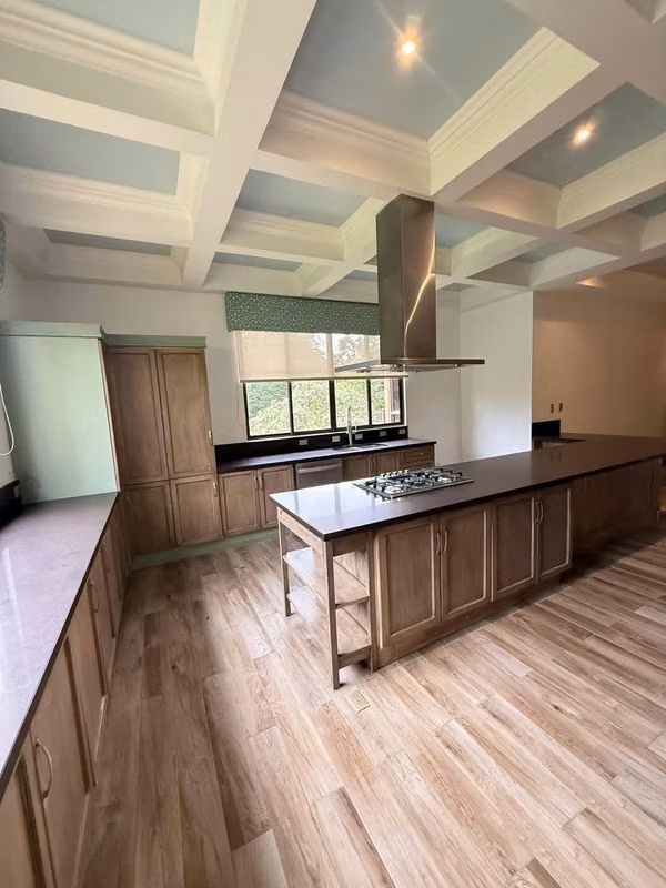 Exclusiva Residencia con Vista al Bosque | 807 m² | Tres Ríos Cartago