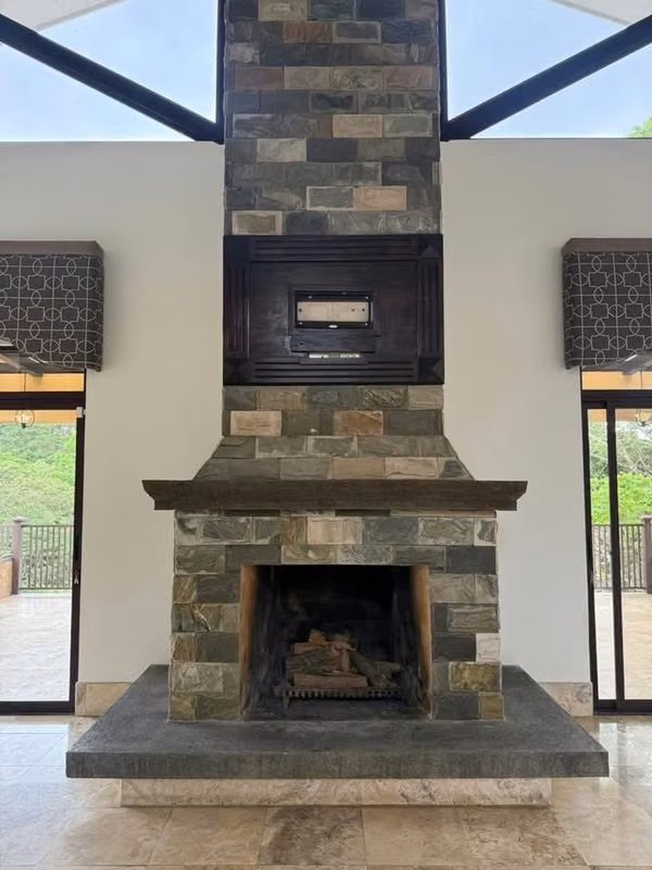 Exclusiva Residencia con Vista al Bosque | 807 m² | Tres Ríos Cartago
