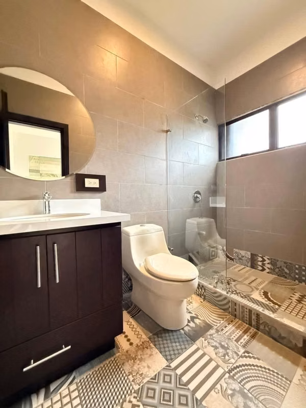 Exclusiva Residencia con Vista al Bosque | 807 m² | Tres Ríos Cartago