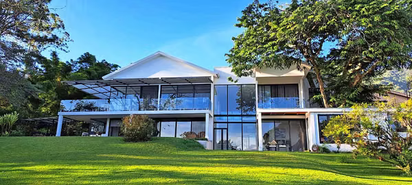 Casa de 600 m2 con Vistas Espectaculares, San Antonio de Escazú