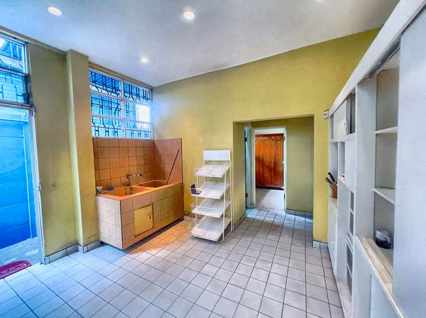 Casa 560 m2, Lote 1270 m2, Barrio Los Sauces, San Francisco de Dos Rios