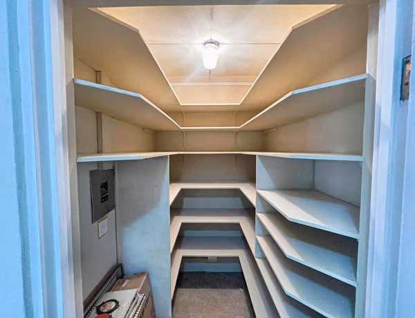 Casa 560 m2, Lote 1270 m2, Barrio Los Sauces, San Francisco de Dos Rios