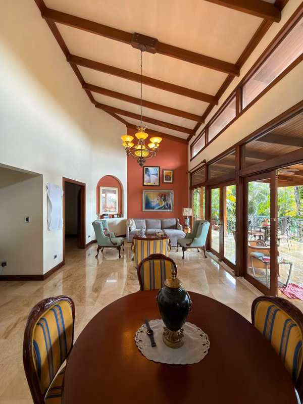 House with a nice garden for sale