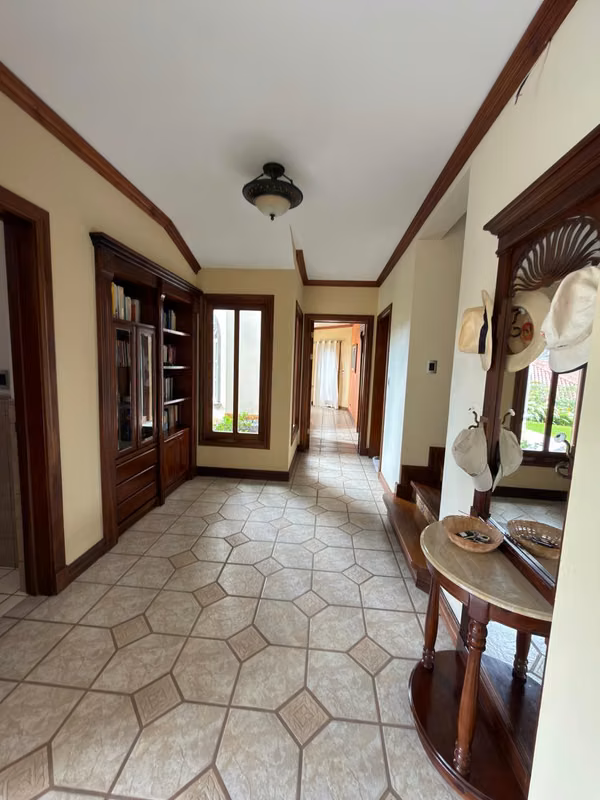 House with a nice garden for sale