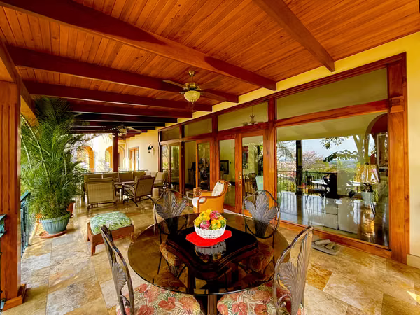 House with a nice garden for sale