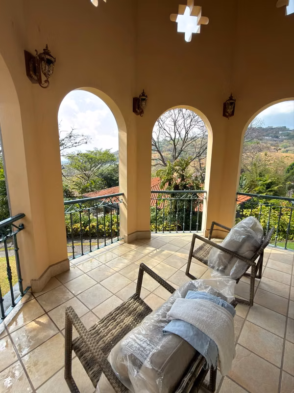 House with a nice garden for sale