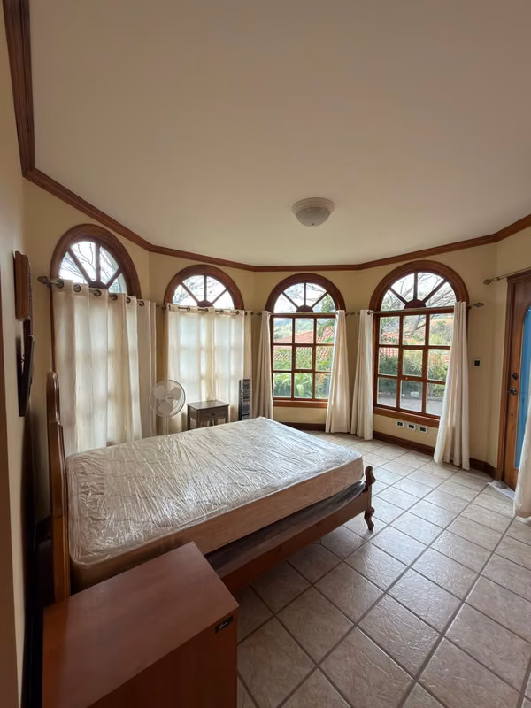 House with a nice garden for sale