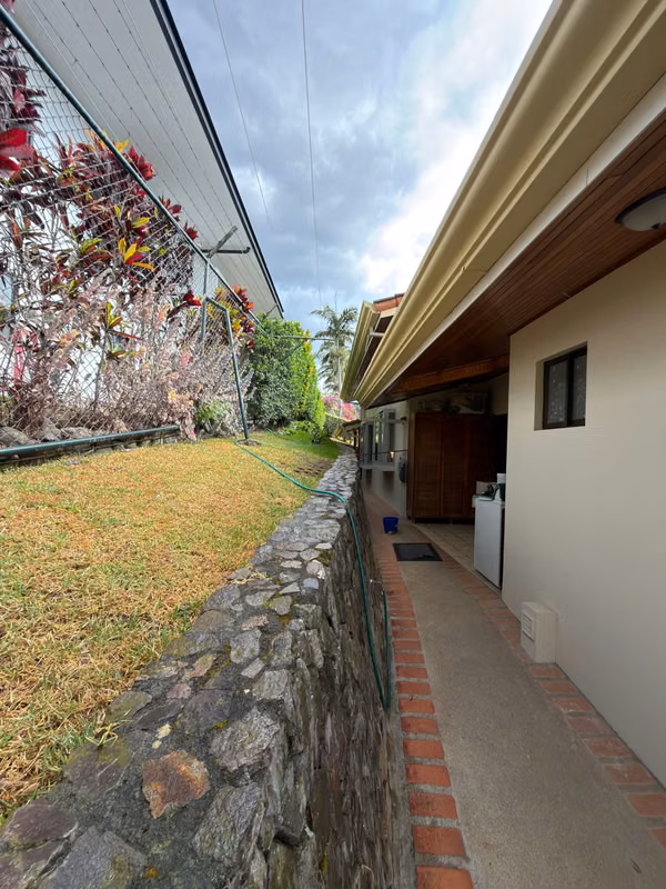 House with a nice garden for sale