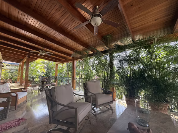 House with a nice garden for sale