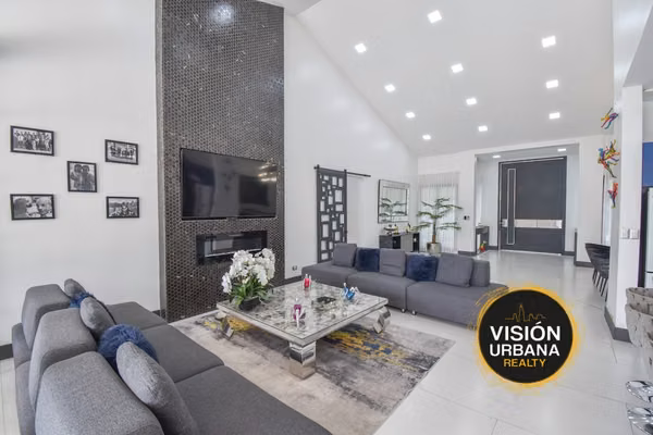 Casa de un Nivel con 4 Habitaciones en Valle del Sol