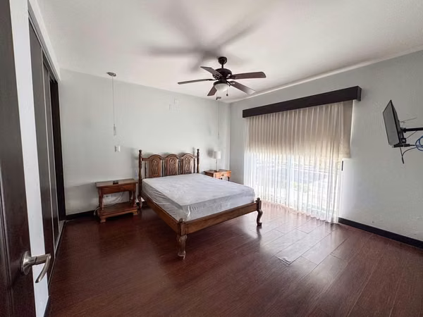 Alquiler de apartamento amueblado en la Guácima