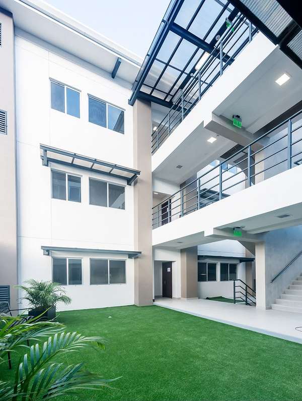 2-bedroom apartment for rent in Sabana Norte with patio, 120 m² JV578