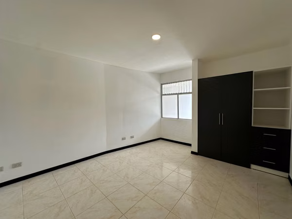 Venta de Casa Independiente en Escazú, Bello Horizonte.