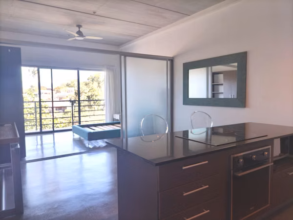 SE ALQUILA moderno apartamento amueblado
