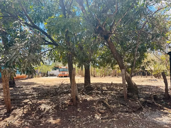 Lote de 1,766 m² listo para construir cerca de Tamarindo: servicios incluidos