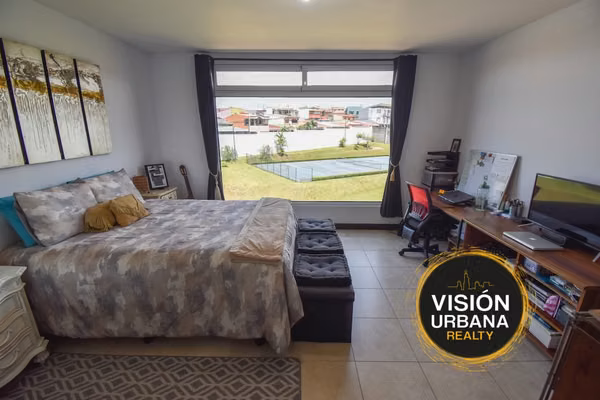 Apartamento de 2 Habitaciones + Sala de TV en Torres de Velarde Heredia