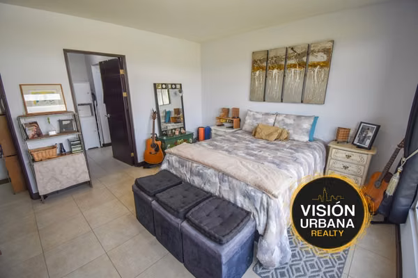 Apartamento de 2 Habitaciones + Sala de TV en Torres de Velarde Heredia