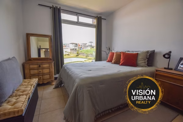 Apartamento de 2 Habitaciones + Sala de TV en Torres de Velarde Heredia