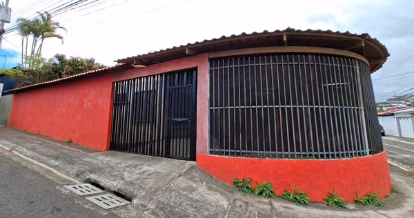 SE VENDE LINDA CASA EN SAN VICENTE DE MORAVIA