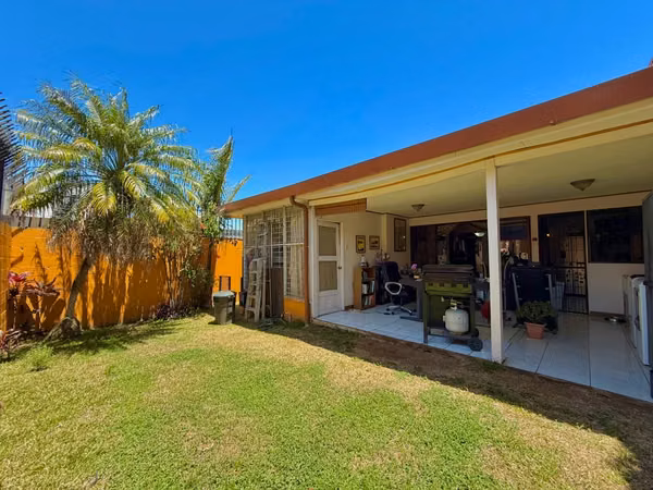 SE VENDE HERMOSA CASA EN ROHRNOSER  POR EL HUMBOLDT