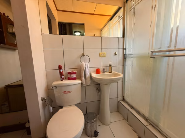 SE VENDE HERMOSA CASA EN ROHRNOSER  POR EL HUMBOLDT