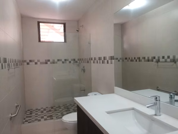 Venta de Apartamento de Lujo en Bello Horizonte, Escazú