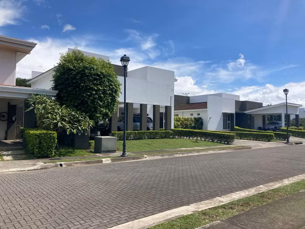 $350/m² | Lotes desde 623 m² en exclusivo condominio en Lindora