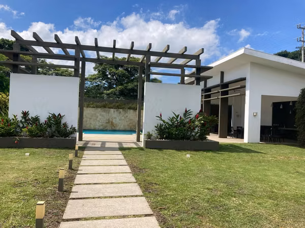 $350/m² | Lotes desde 623 m² en exclusivo condominio en Lindora