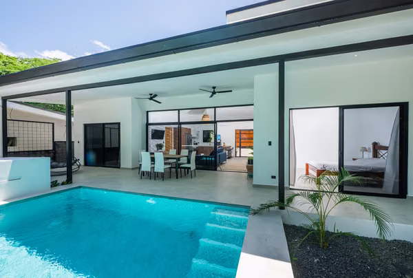 Casa a la venta con piscina cerca de Tamarindo