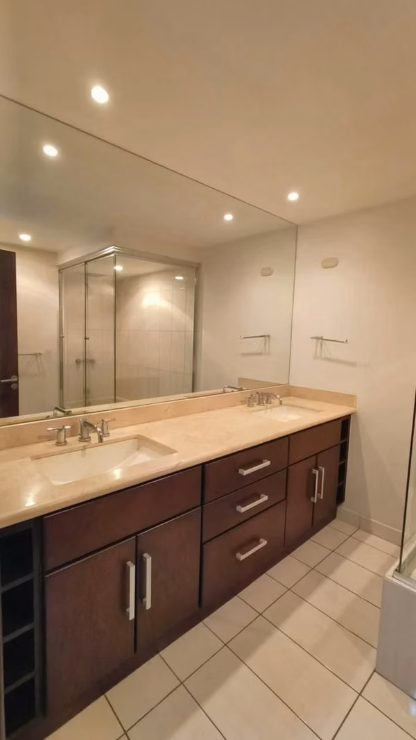 Hermoso apartamento en La Sabana / ALQUILER