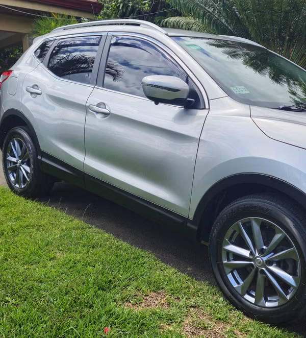 NISSAN QASHQAI 2017 AUTOMATIC  7,000,000