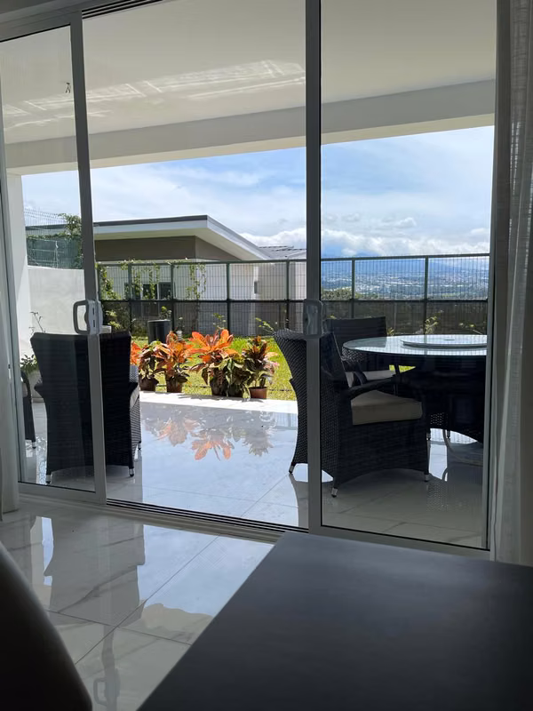 CO-593 | Condominio en Guachipelín, Escazú - $608.940