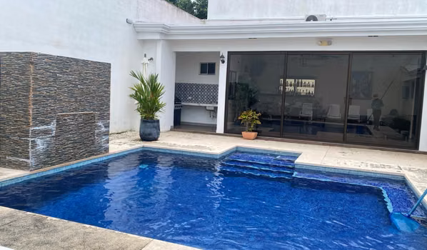 Venta de casa en Jaco, Garabito, Puntarenas. Jacó Centro.