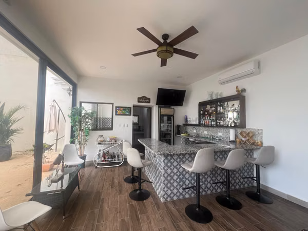 Venta de casa en Jaco, Garabito, Puntarenas. Jacó Centro.