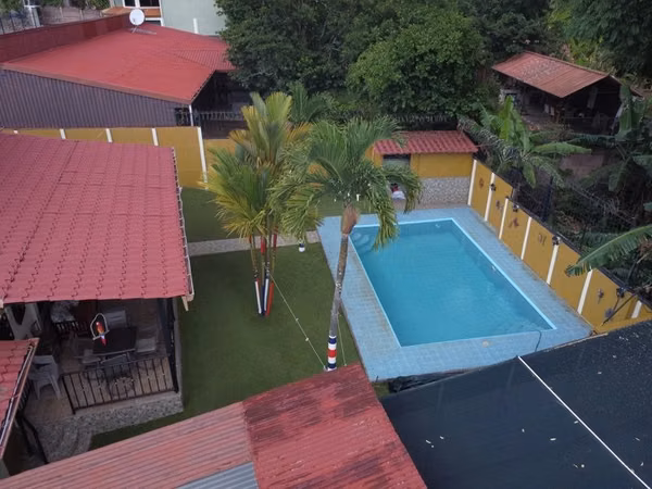 Casa Amueblada con Piscina-San Isidro de Grecia Ala Juela
