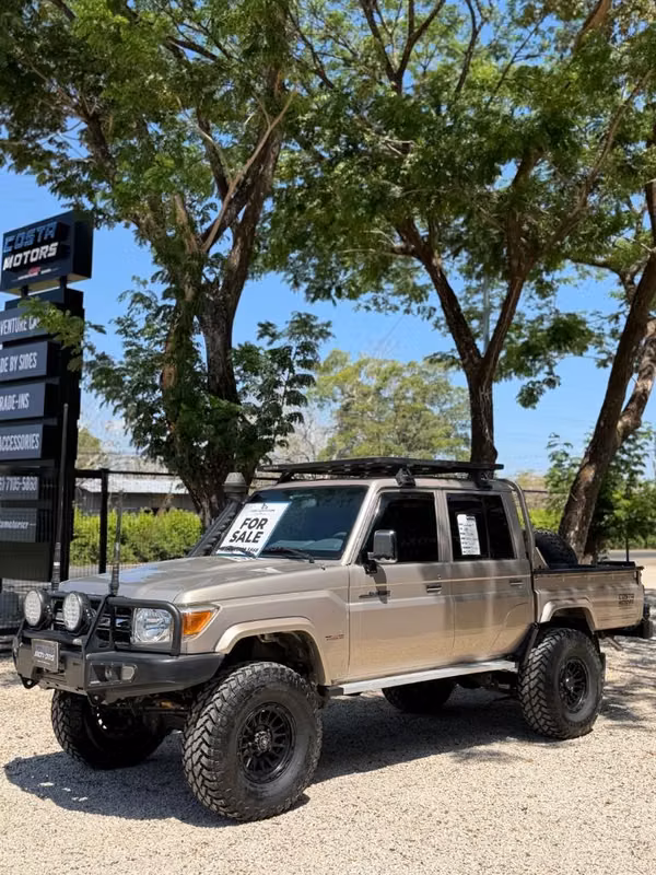 Land Cruiser Serie 79 Pick Up 2018