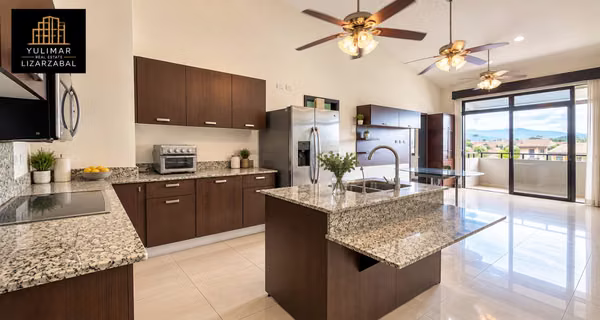 Apt for Sale Condominum Dowmtown Santa Ana