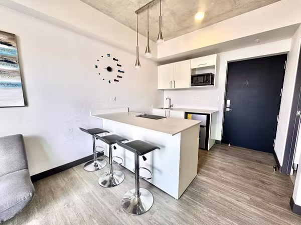 VENTA DE APARTAMENTO AMUEBLADO DE 1 HABITACIÓN EN SABANA CON PARQUEO