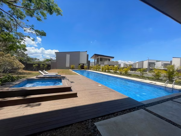 Brand new house for rent. Lindora, Santa Ana