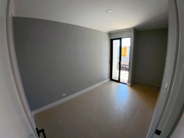 Casa nueva en condominio con cuota baja y acabados modernos ( JS 1322 23 )