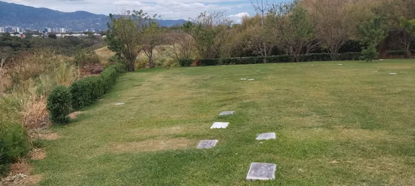 Lote en Camposanto La Piedad Santo Domingo de Heredia