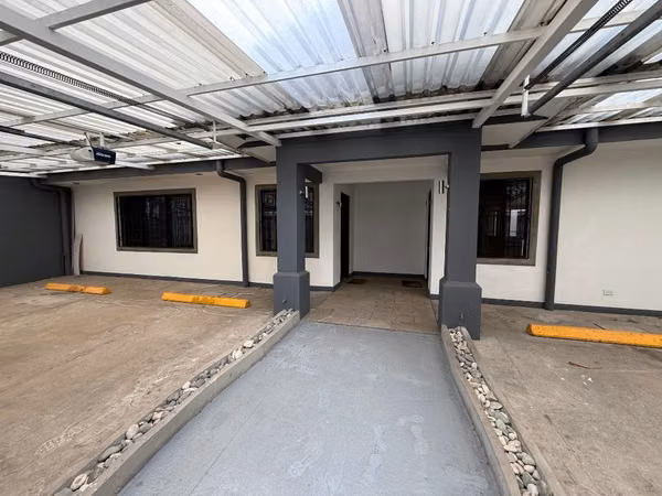 Venta de Dos Casas en una Propiedad en Guadalupe